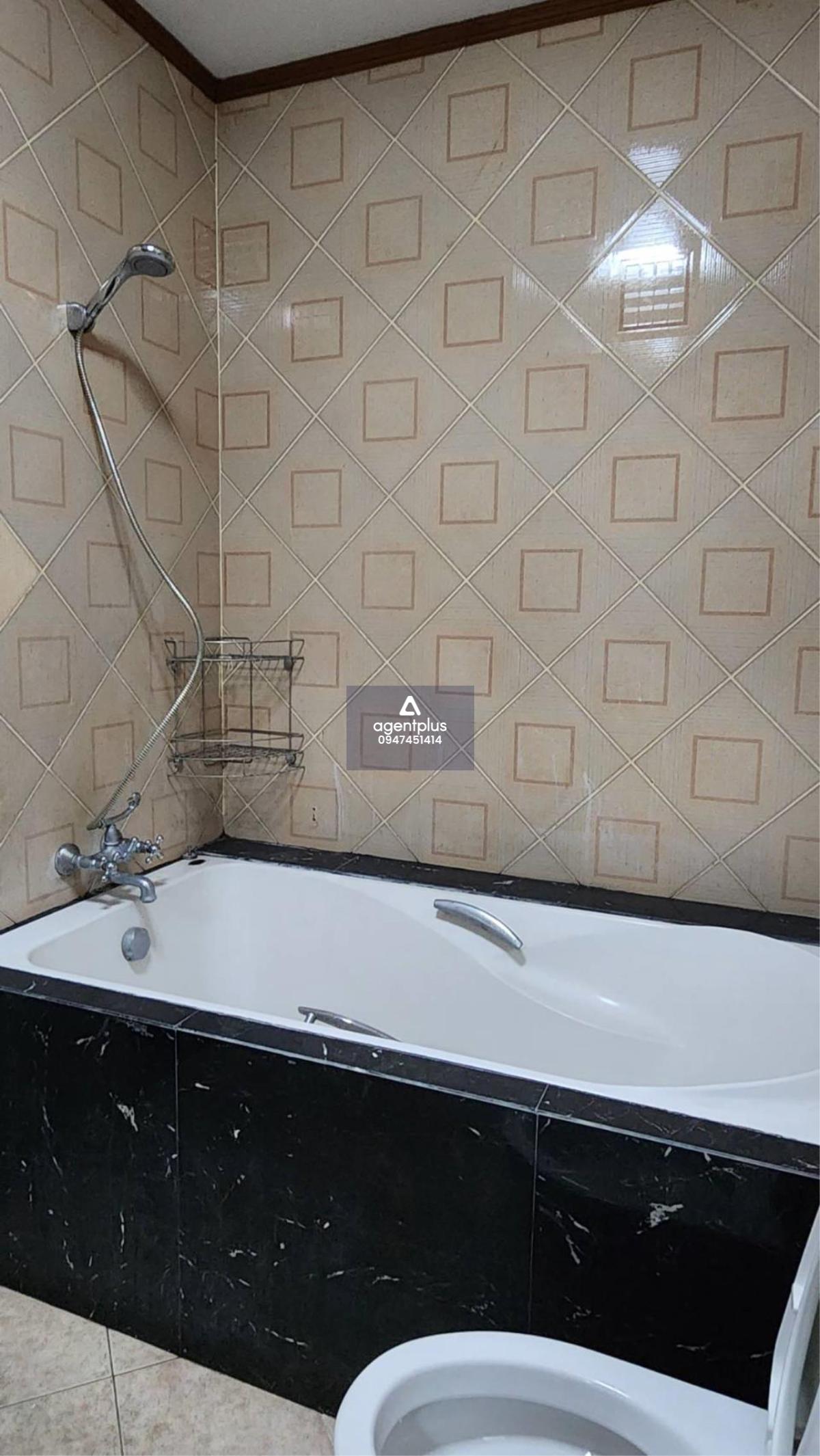 บ้านสวย หลังใหญ่ ว่างให้เช่า หนองปรือ พัทยา ใกล้ทางด่วนมอเตอเวย์