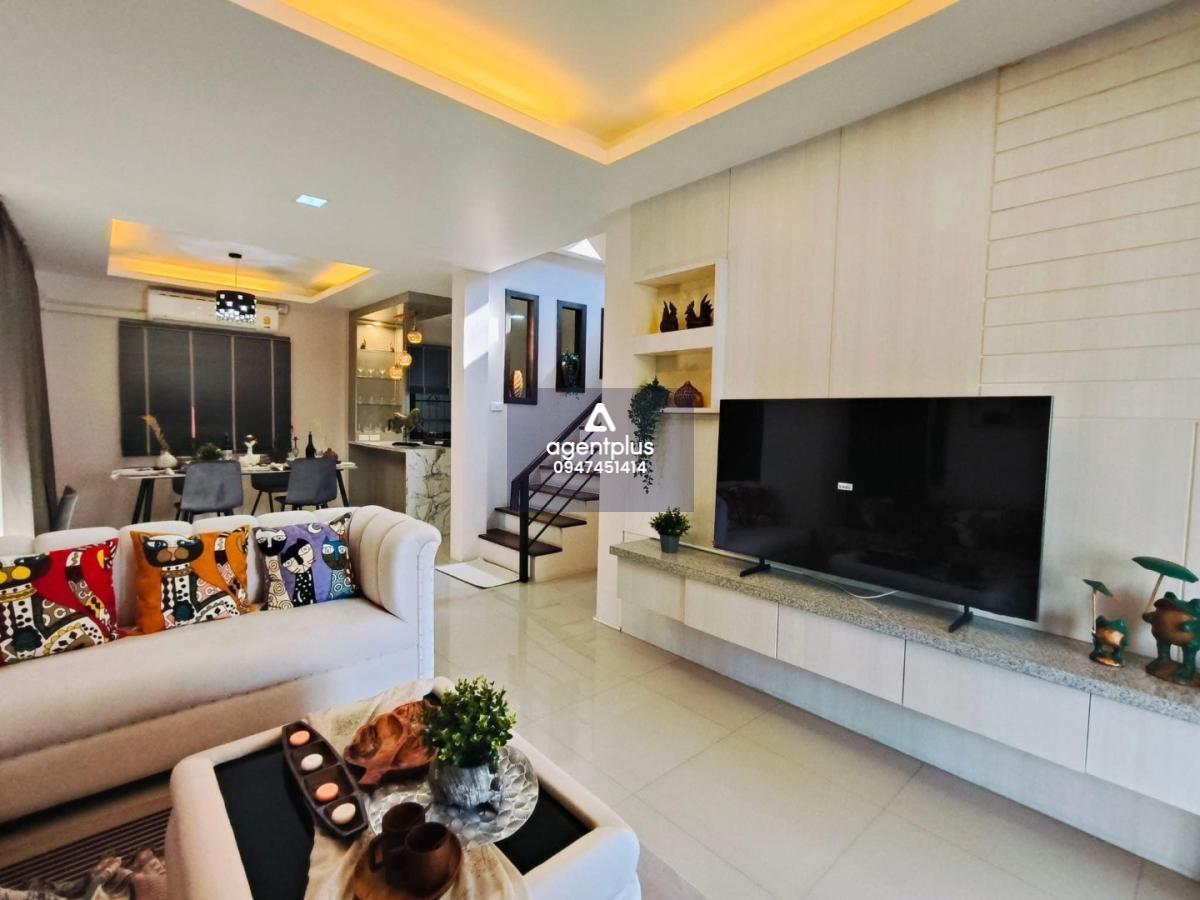 บ้านผ่อนตรงกับเจ้าของ  บ้านสวยภาพใหม่ พร้อมอยู่ บ้านสวยในโครงการ หมู่บ้าน อุไรวรรณ พัทยา