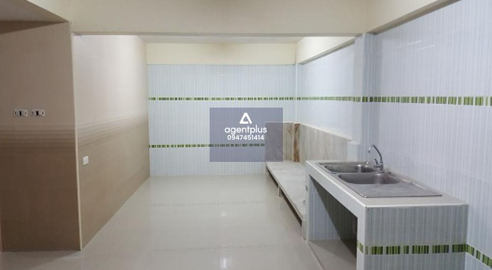 ให้เช่า โฮมออฟฟิต 2 ชั้น ใกล้ BTS/MRT จตุจักรมาก รีโนเวทใหม่, หมู่บ้านเดินทางสะดวก, มีที่จอดรถ