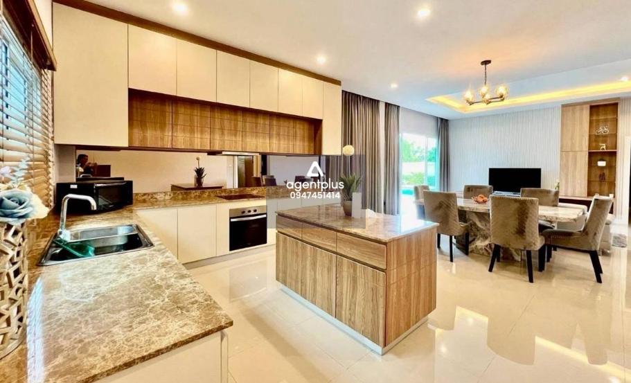 *เช่าด่วนบ้านชั้นเดียวพูลวิลล่า โครงการ Gerden Ville ห้วยใหญ่ ขนาด 115 ตร.ว. พื้นที่ 460 ตร.ม. 3 ห้องนอน 3 ห้องน้ำ ราคาพิเศษ 60,000 บาท