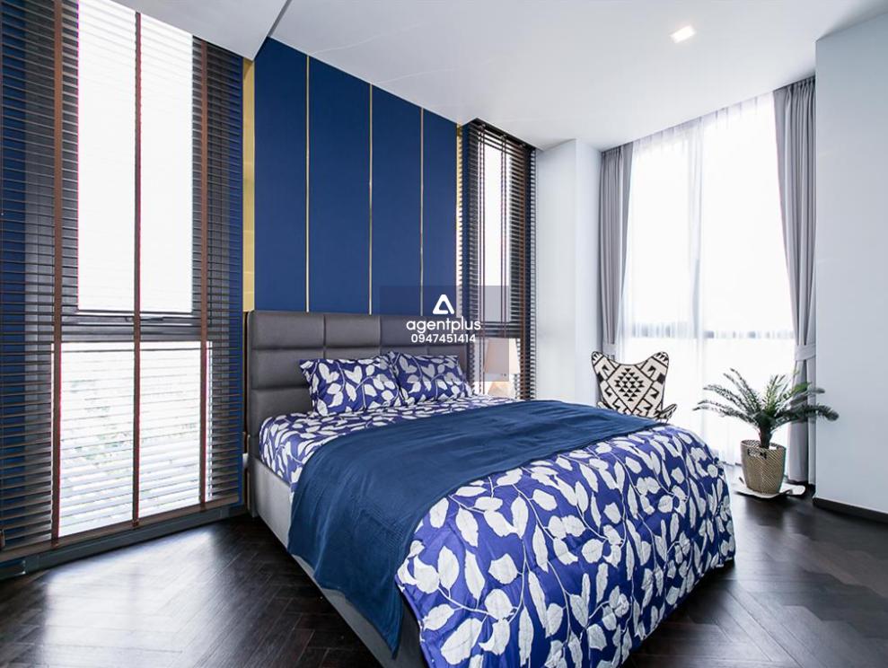 คอนโดลักชัวรี เดอะ โมนูเมนต์ สนามเป้า  ใจกลางพญาไท วิวเมืองสุดหรู ใกล้ BTS สนามเป้า