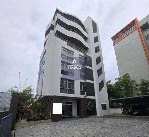 *ให้เช่า อาคารสำนักงาน 8 ชั้น พร้อมลิฟท์ ศรีนครินทร์ ตรงข้ามซีคอนสแควร์