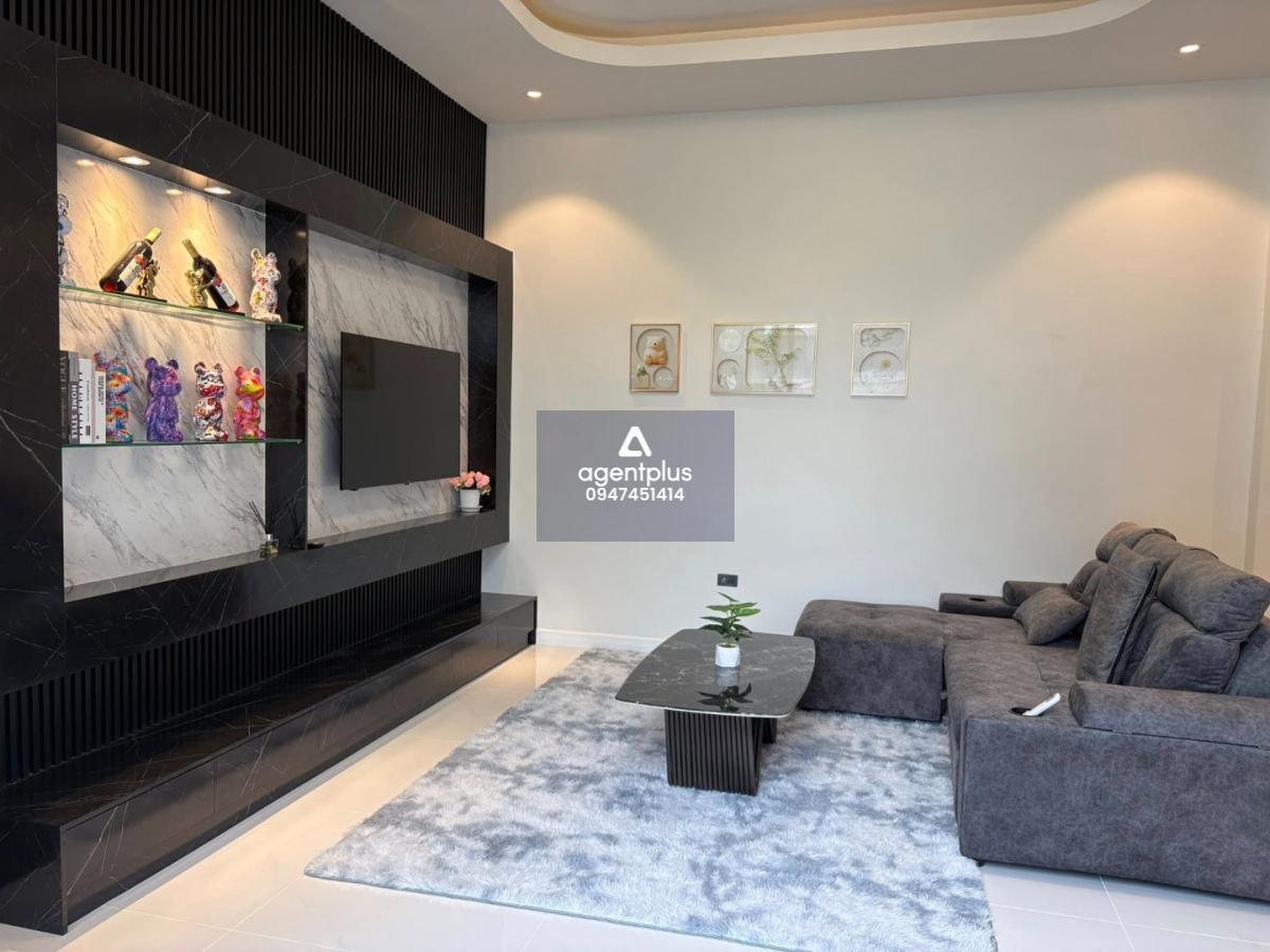 ขายบ้านเดี่ยวสไตล์พูลวิลล่า บ้านใหม่สร้างเสร็จพร้อมเข้าอยู่