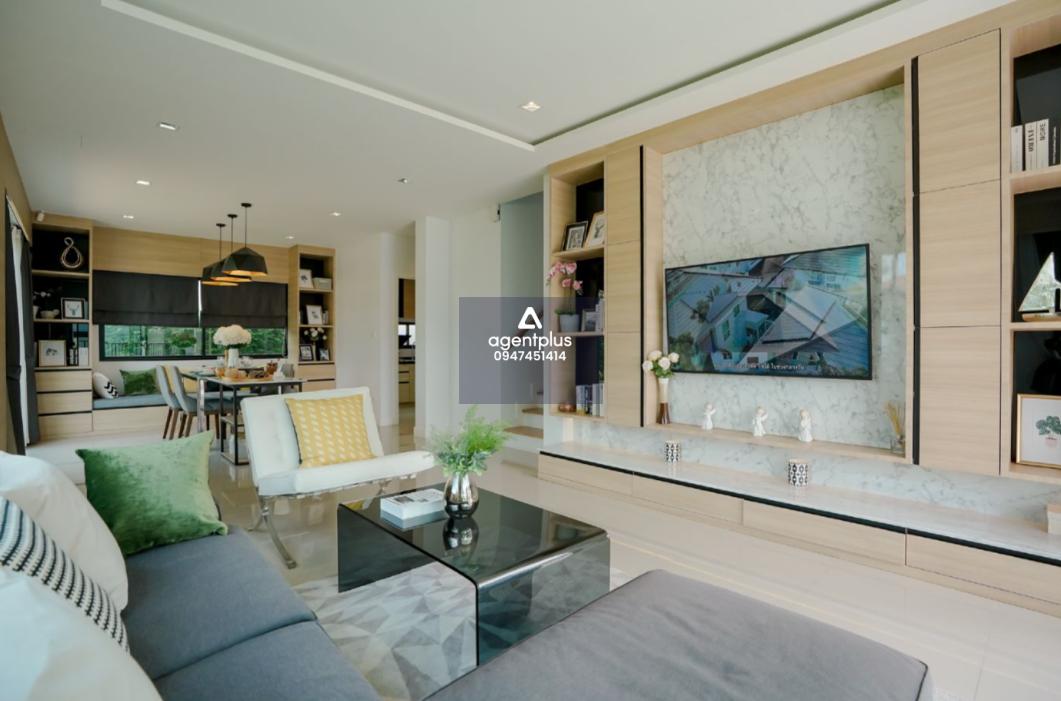 ขายด่วนบ้านเดี่ยว เสนา วิลล์ ลำลูกกา - คลอง 6 (Sena Ville Lumlukka - Klong 6) บ้านเดี่ยว 2 ชั้น ดีไซน์ทันสมัย ฟังก์ชันครบ เหมาะสำหรับครอบครัว ขนาดกว้าง อยู่สบาย