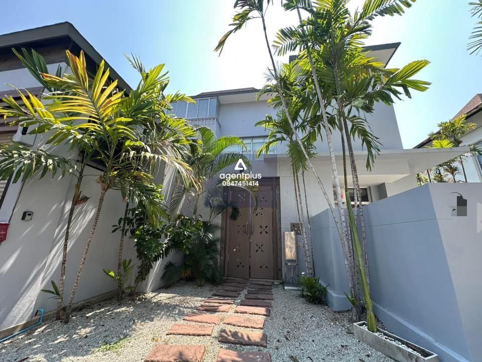 ขาย/ให้เช่าบ้านหรูในหมู่บ้าน ซอยนาจอมเทียน6 พร้อมสระว่ายน้ำส่วนตัว