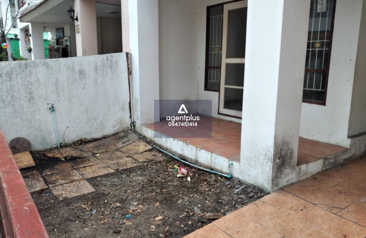 ขายทาวน์เฮ้าส์เปล่า 2 ชั้น โครงการพนาสนธิ์วิลล่า ถนนเทพารักษ์ 3 ห้องนอน 2 ห้องน้ำ ราคา 2.25 ล้านบาท