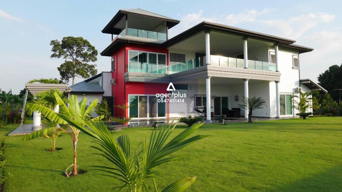 บ้านพูลวิลล่าสุดหรู เนื้อที่กว้าง ตกแต่งครบพร้อมเข้าอยู่   ราคาสุดพิเศษ บางเสร่ พัทยา