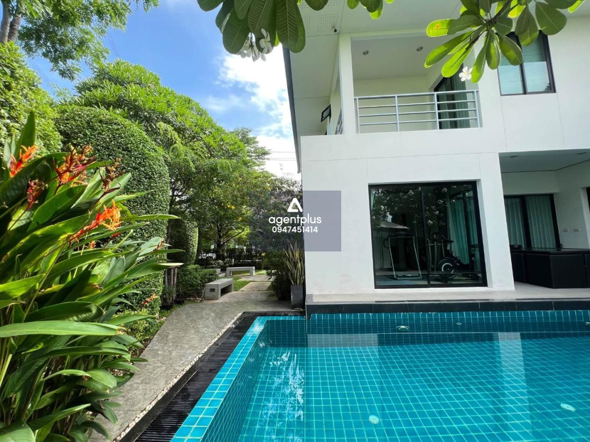  ขาย/ให้เช่าบ้านพูลวิลล่าหรู บางนา |4 ห้องนอน สวนส่วนตัวขนาดใหญ่ บ้านหลังมุม มีความเป็นส่วนตัวสูง