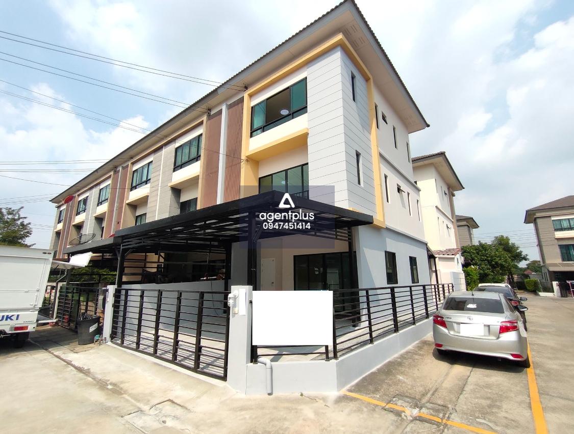 ทาวน์เฮ้าส์ 3 ชั้น ทำเลอ่อนนุช–วงแหวน ใกล้เมือง เดินทางง่าย ราคาดี!