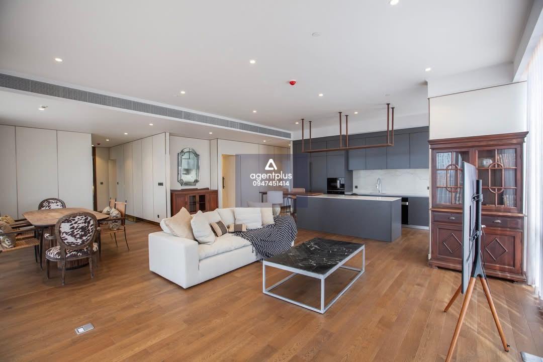 ขายคอนโดหรู Muniq Langsuan วิวสวนลุมพินี 3ห้องนอน เฟอร์ครบ