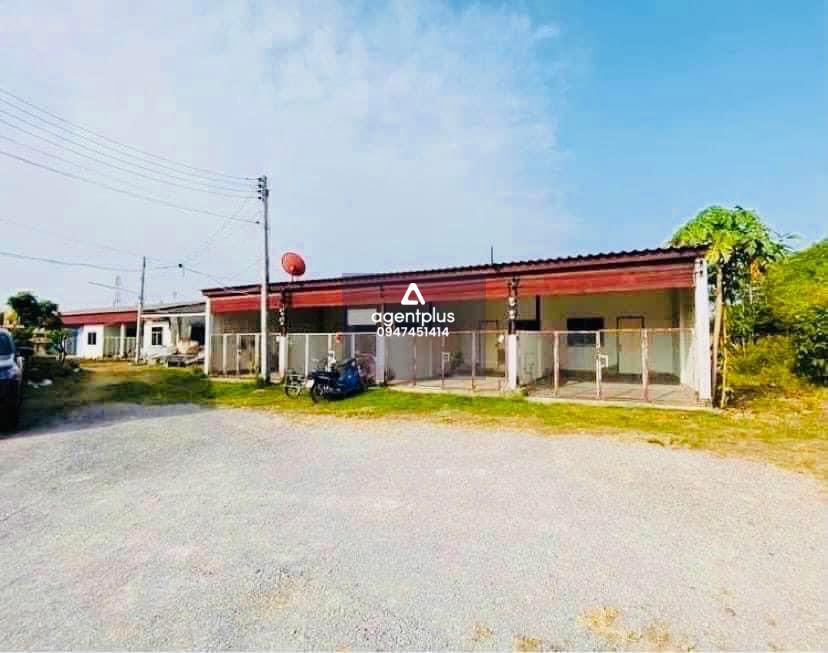 ขายด่วน!! หอพักชั้นเดียว 9 ห้อง ใกล้ทะเลเพียง 150 เมตร ชะอำ หัวหิน  ลงทุนทำกิจการได้เลย