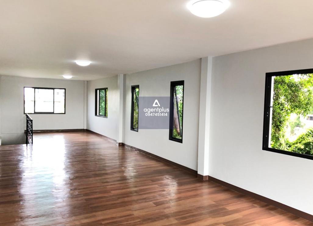 ขายอาคารพาณิชย์ 3 ชั้น ทำเลดี การคมนาคมสะดวก เหมาะสำหรับการทำธุรกิจหรืออยู่อาศัย ซอยด่านสำโรง 24 เมืองสมุทรปราการ ปรับปรุงใหม่