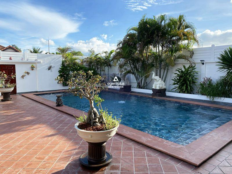 *พูลวิลล่ารีโนเวทใหม่ สวยพร้อมอยู่ พร้อมสวนและดีไซน์ทันสมัย ห้วยใหญ่ พัทยา