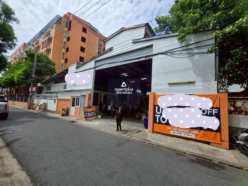 โกดังเก็บสินค้าให้เช่า สุทธิสาร ห้วยขวาง  พร้อมชั้นวางสินค้าขนาดใหญ่