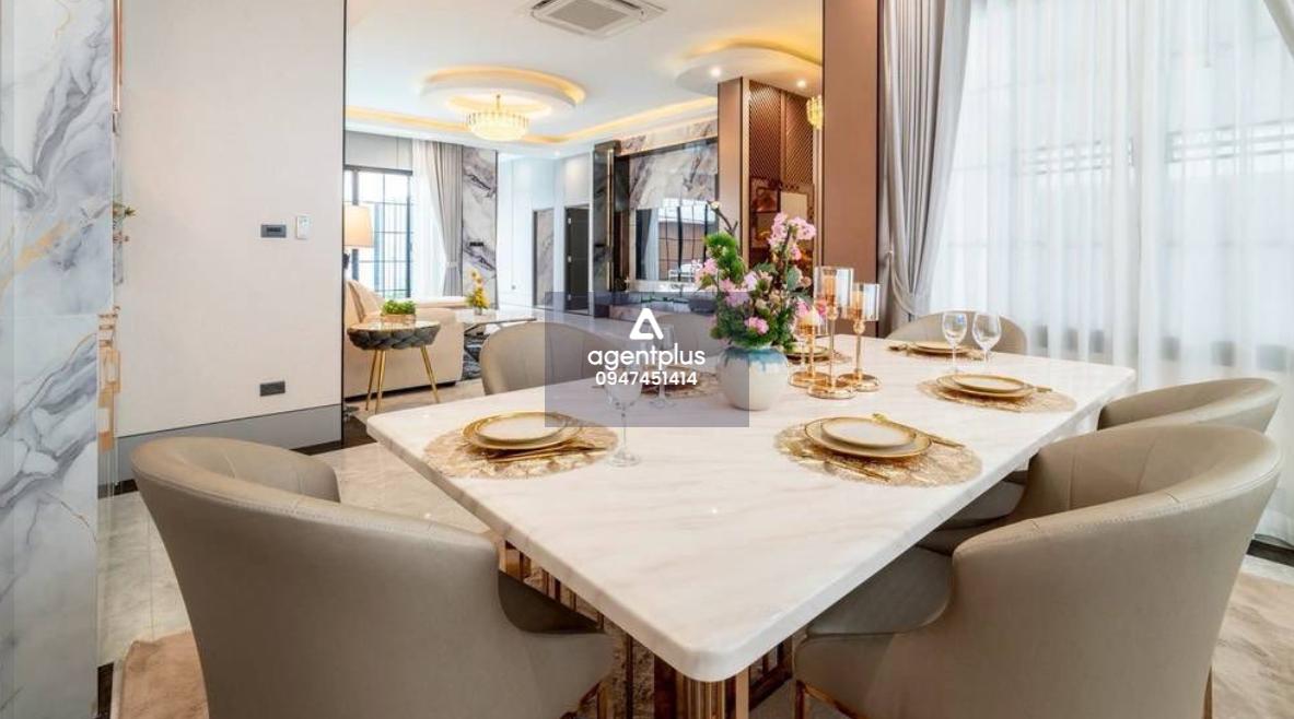 ขาย บ้านเดี่ยวพร้อมสระว่ายน้ำส่วนตัว โครงการ บ้านสร้างใหม่ พร้อมอยู่