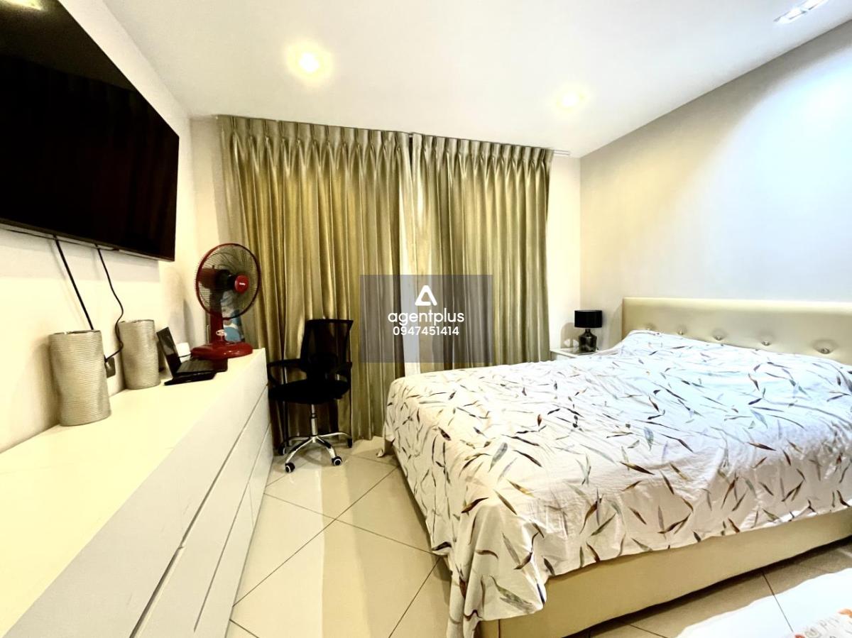 อาร์ท ออน เดอะ ฮิลล์ พระตำหนัก พัทยา