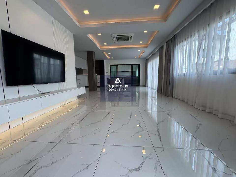 หมู่บ้านโชคชัย 9 