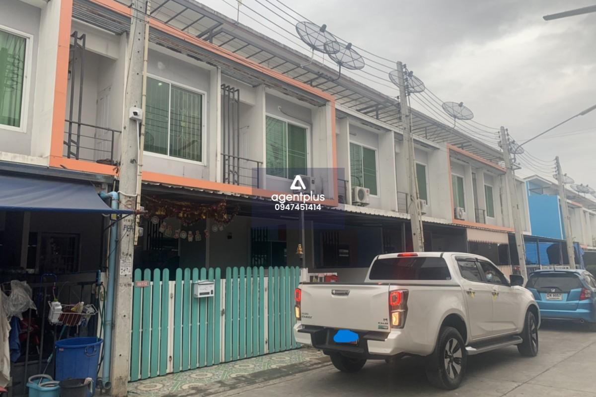 ขายทาวน์เฮ้าส์ 2 ชั้น หมู่บ้านสมาร์ทแลนด์ นิวสไตล์ ศรีราชา ชลบุรี