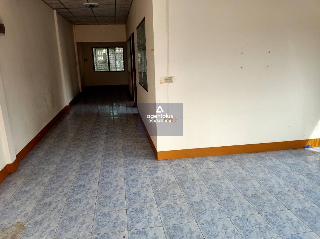 บ้านแฝดชั้นเดียว โชคนิมิตร 9 เมืองระยอง โครงการห่างจากถนนสุขุมวิท (ทล.3) ประมาณ 700 เมตร