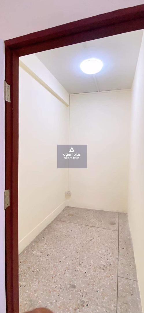 ขายอาคารพาณิชย์ 3 ชั้น พัทยากลาง (จุดไข่แดงพัทยา) เหมาะทำกิจการ เปิดบาร์ /  ร้านนวด / คลินิกทำฟัน / ร้านยา อื่นๆ