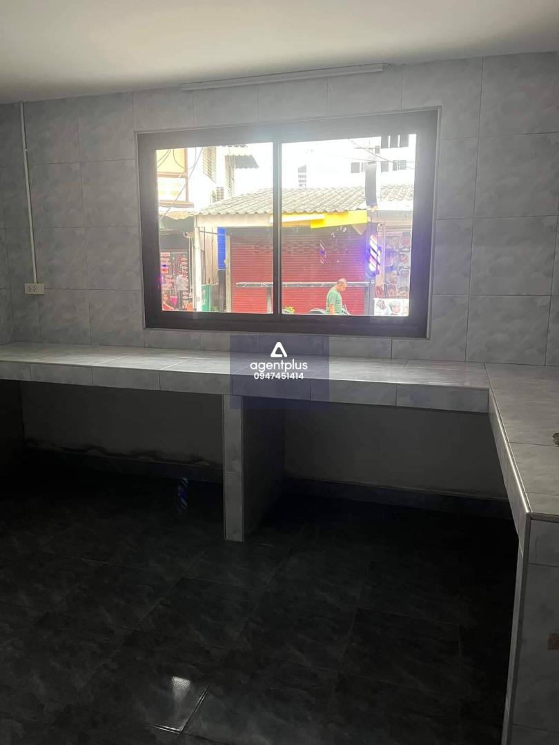 #ให้เช่าห้อง 1 ชั้น ขนาดใหญ่ ไม่มีค่าเซ้ง walking street