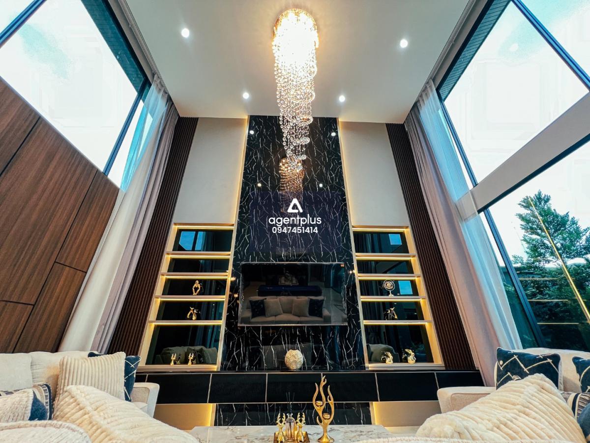 ขายบ้านพูลวิลล่าหรู ใกล้ทะเล