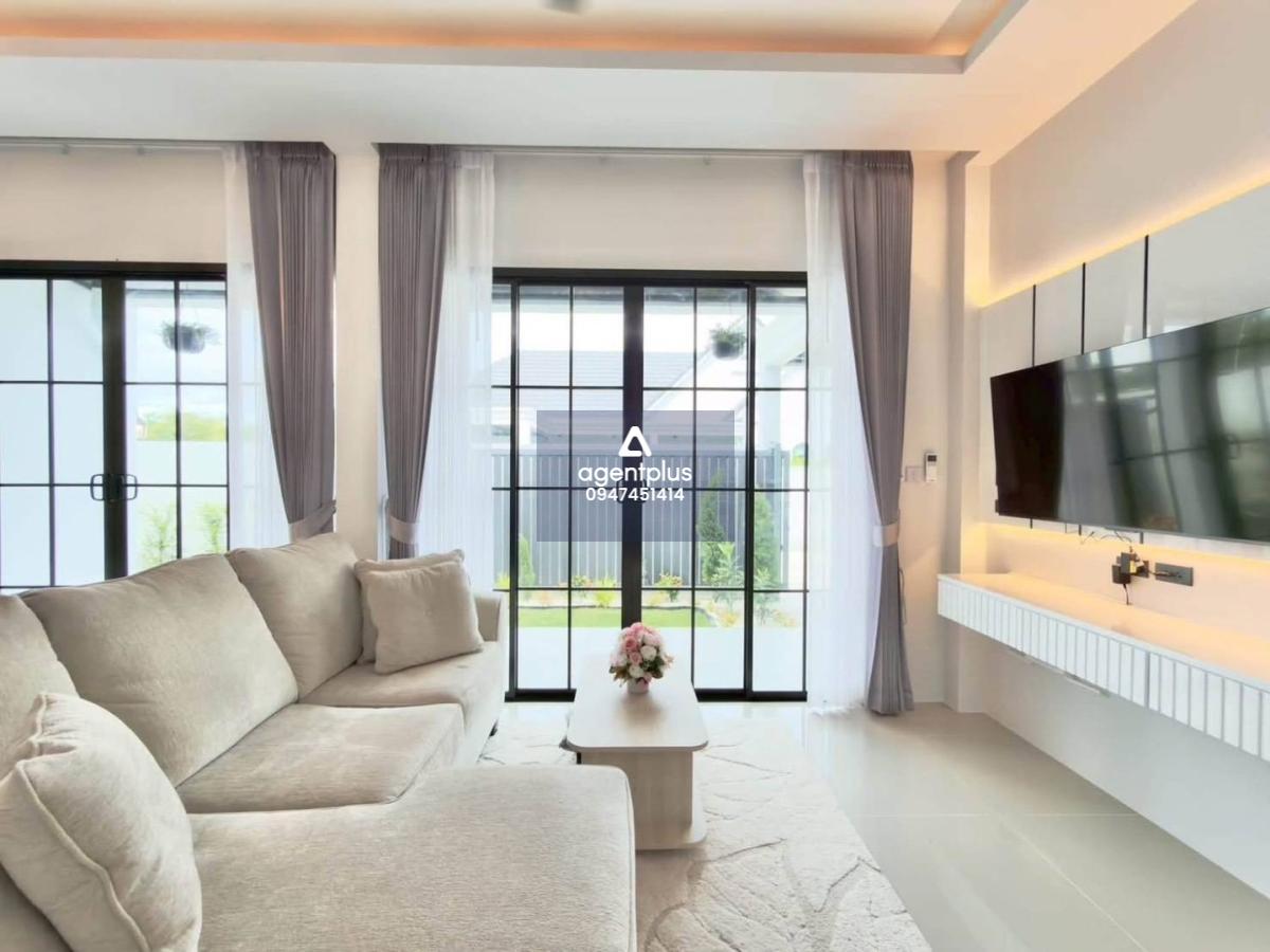  ขายบ้านเดี่ยว 3 ห้องนอน ห้วยใหญ่ พัทยา  บ้านสร้างใหม่ สไตล์โมเดิร์น