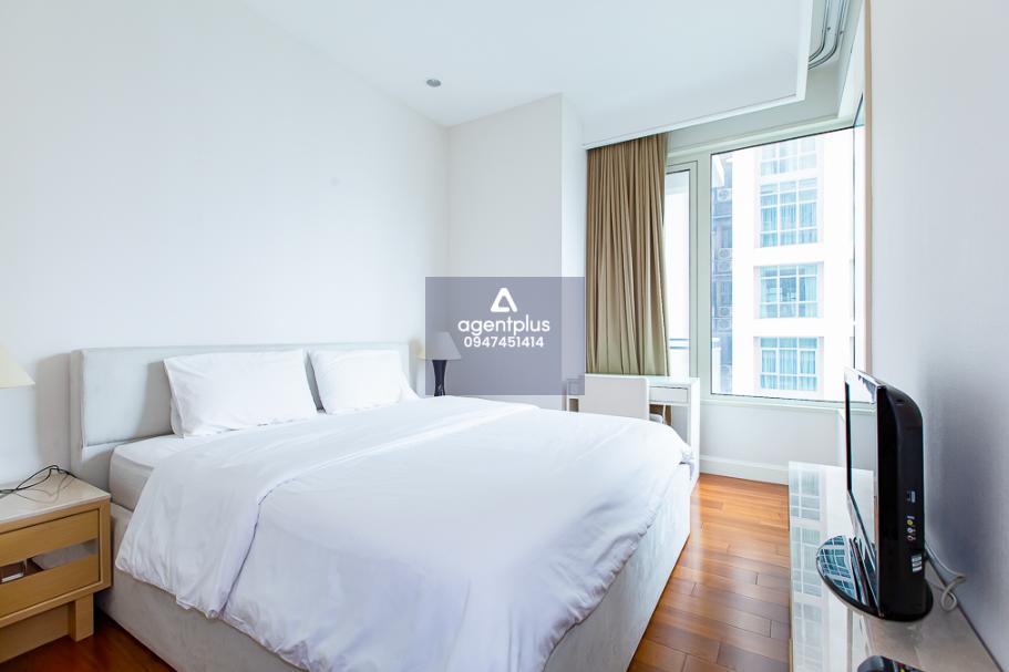 คอนโด คิว หลังสวน  หรูใจกลางลุมพินี พร้อมอยู่ ทำเลพรีเมียมระดับลักชัวรี