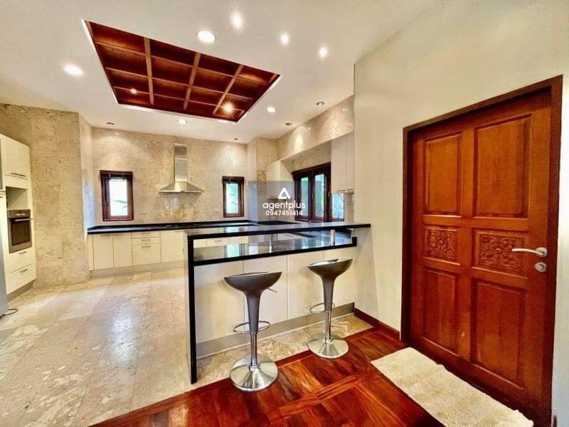 บ้านพูลวิลล่าในโครงการ บ้านสวยราคาพิเศษ view talay marina นาจอมเทียน พัทยา