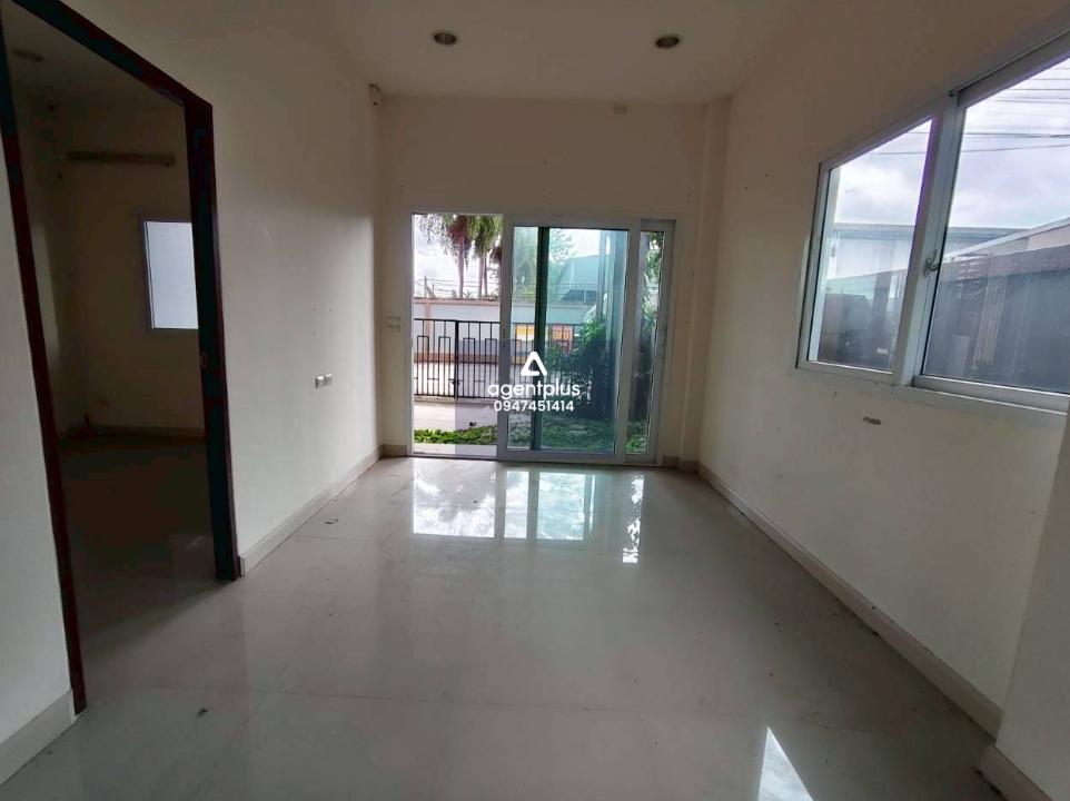 ทาวน์เฮ้าส์ โครงการสุขนิเวศน์ 10 นิคมพัฒนา ติดถนนสาย ทล.3191