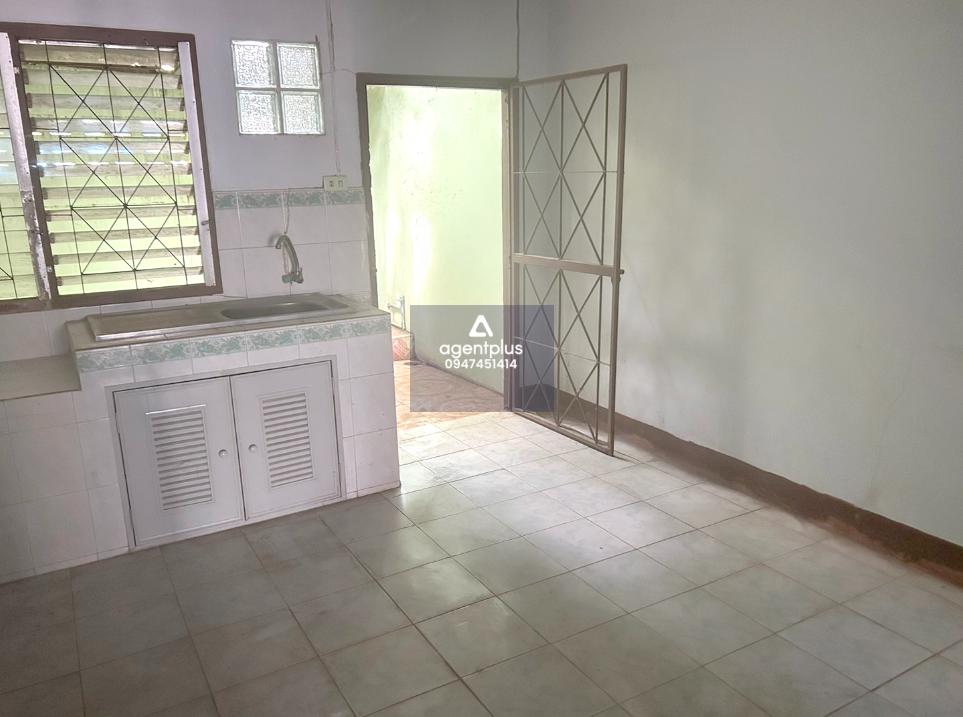 ทาวน์เฮ้าส์ โครงการนลินรัตน์ ทาวน์เฮ้าส์ 2 ชั้น ทำเลที่ตั้งใกล้ถนนสายหลักสุขุมวิท (ทล.3)