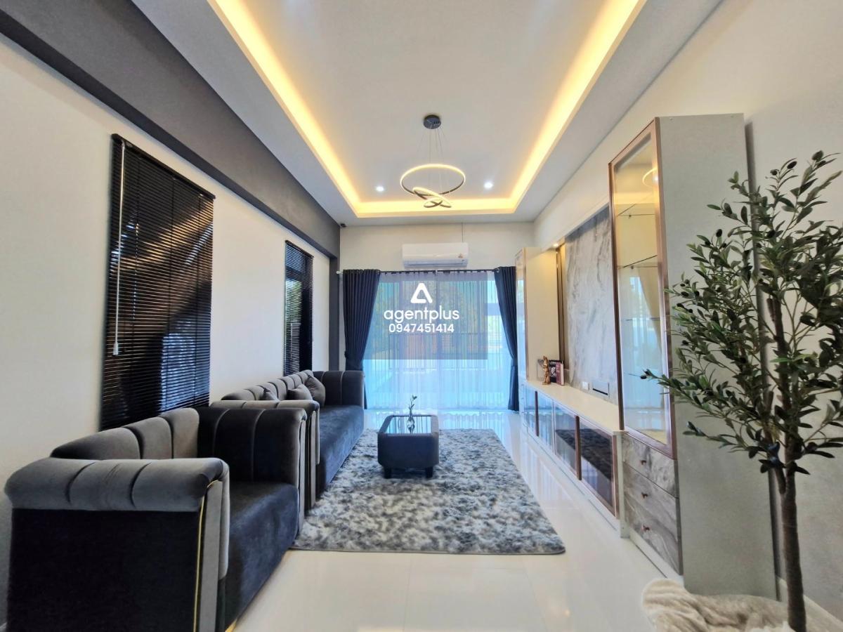  บ้านสร้างใหม่เพิ่งเสร็จ ราคาพิเศษ บ้านเดี่ยวพร้อมเฟอร์นิเจอร์  ซอยชากนอก ชัยพฤกษ์ 2 พัทยา