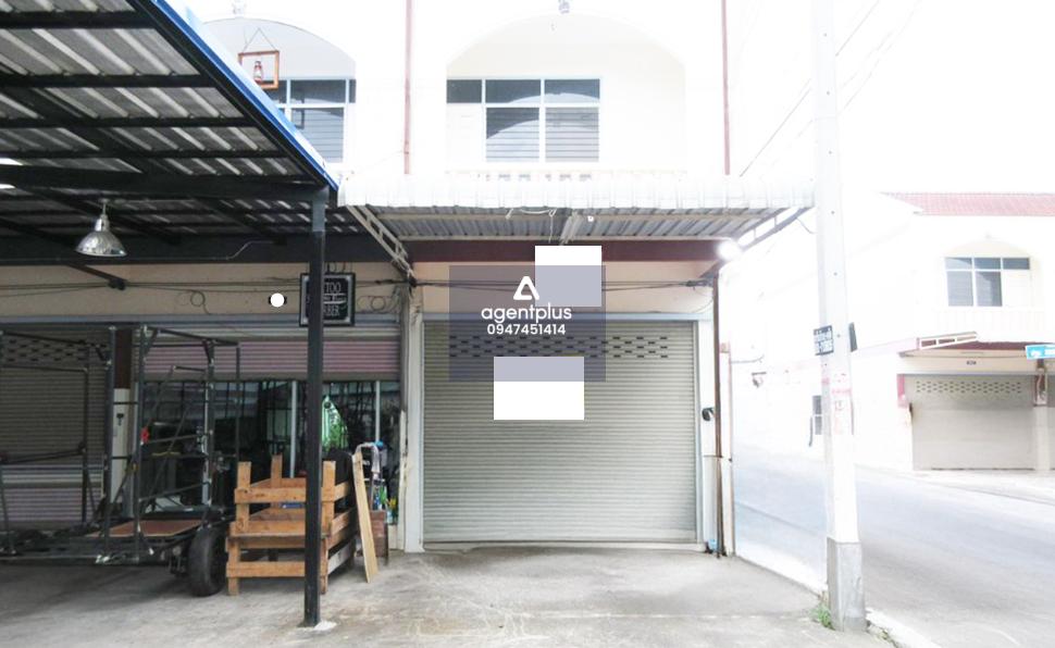 อาคารพาณิชย์ 2 ชั้น ห่างจากถนนสุขุมวิท (ทล.3) เพียง 50 เมตร ตั้งอยู่ในซอยเฉลิมชัย การคมนาคมสะดวก สาธารณูปโภคพื้นฐานครบ