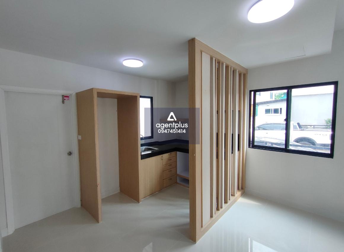 ทาวน์เฮ้าส์ 3 ชั้น ทำเลอ่อนนุช–วงแหวน ใกล้เมือง เดินทางง่าย ราคาดี!