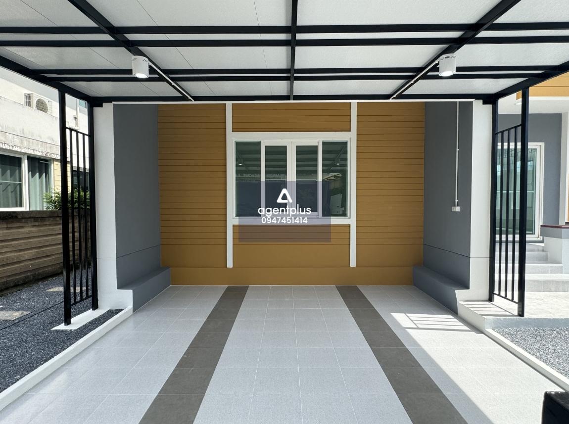 บ้านเดี่ยวทำเลทอง ใกล้พระราม 2 — สราญสิริ ท่าข้าม-พระราม 2 บ้านหลังใหญ่ ฟังก์ชันครบ เหมาะสำหรับครอบครัวที่ต้องการความเป็นส่วนตัว พร้อมเข้าอยู่ทันที!