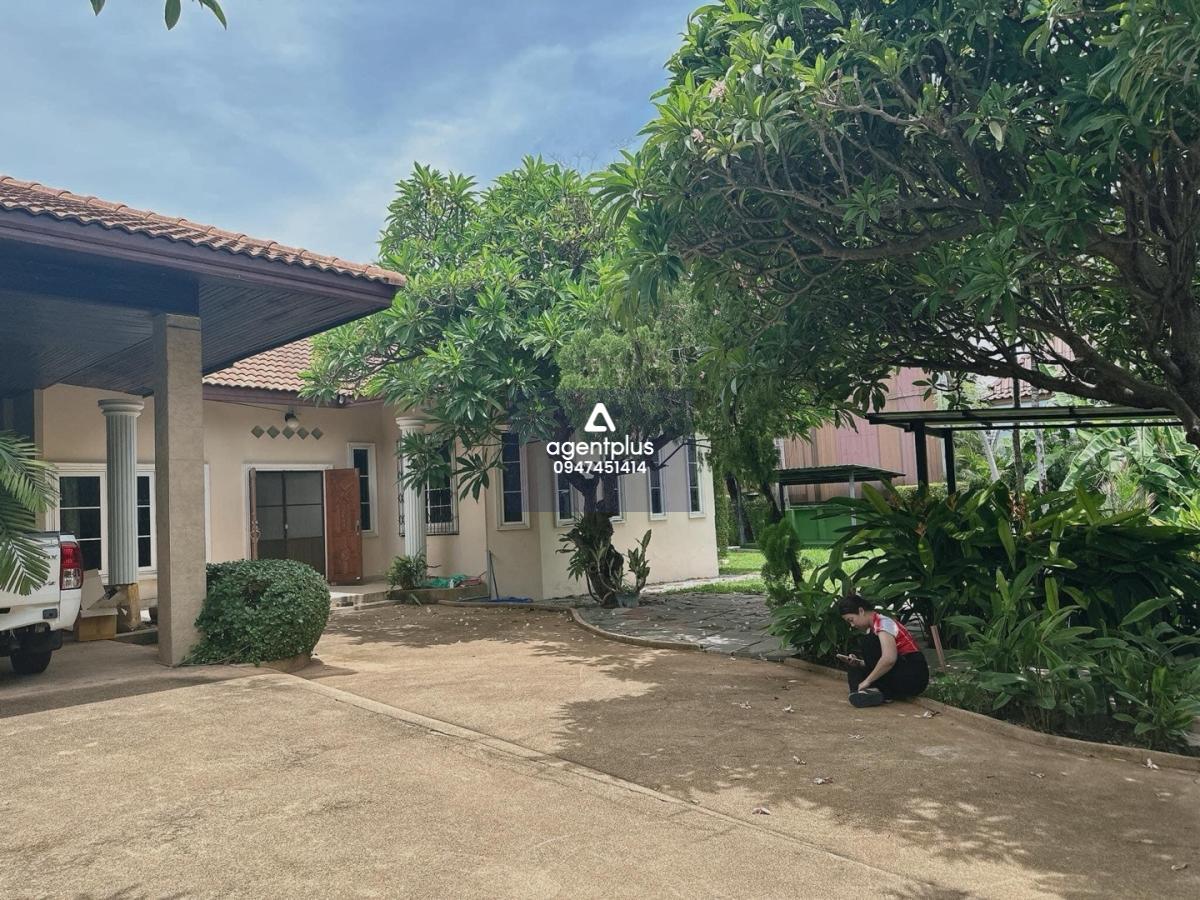 #ให้เช่าบ้านเดี่ยว สามารถทำธุรกิจได้ อยู่ใจกลางเมืองพัทยา มีพื้นที่กว้าง