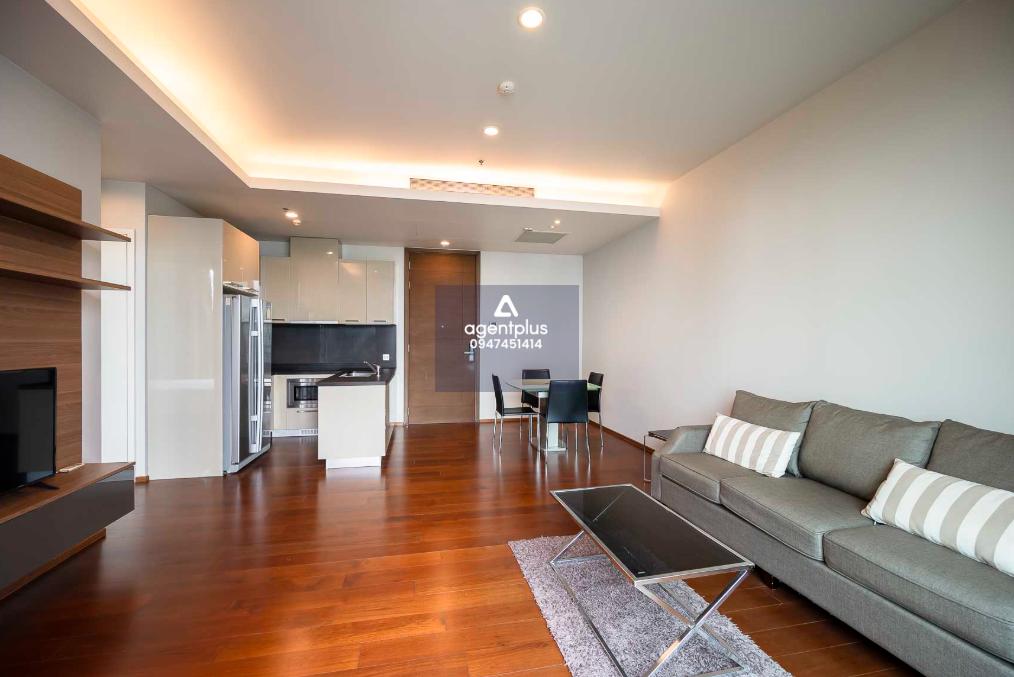 ขายคอนโด  (ควอทโทร บาย แสนสิริ) — คอนโดหรูใจกลางทองหล่อ