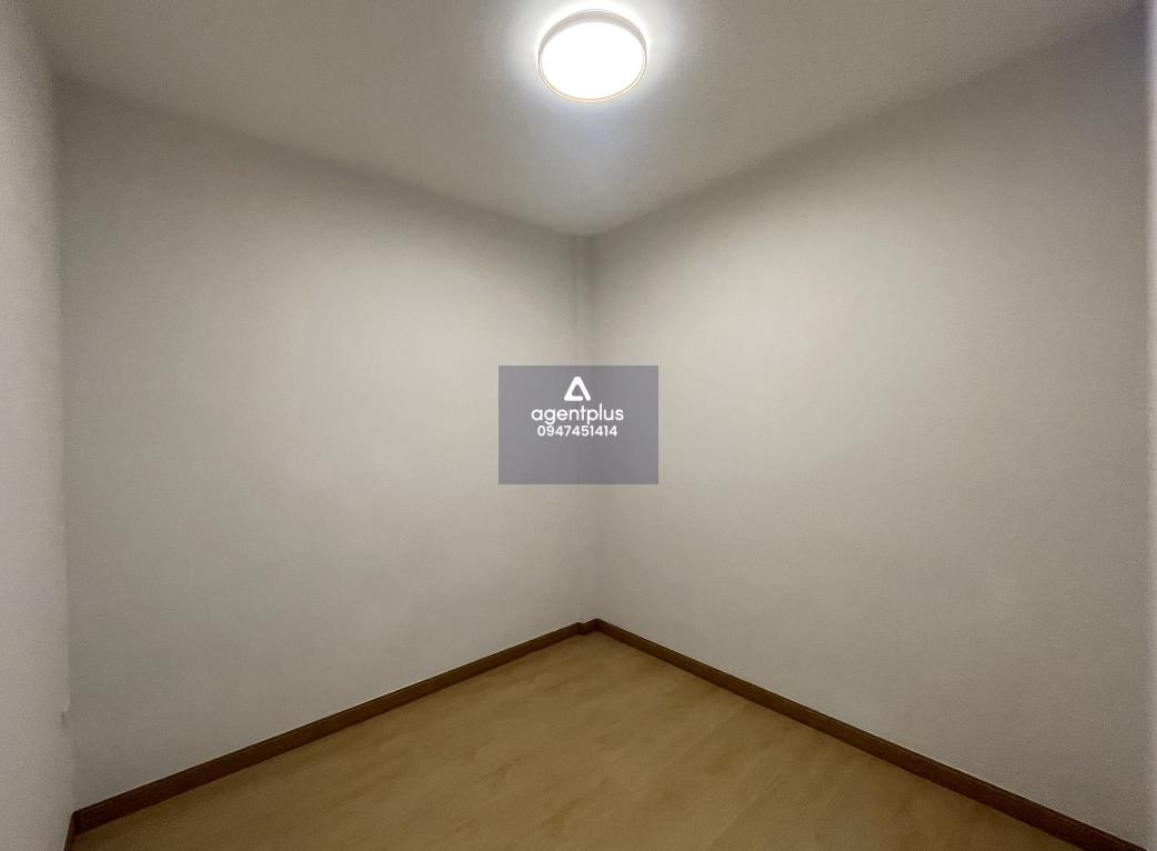 อาคารพาณิชย์ 2 ชั้น บูรพา วิลล่า ทำเลดีห่างจากถนนสุขุมวิทประมาณ 1.10 กิโลเมตร โครงการอยู่ใกล้ถนนบุญสัมพันธ์ เดินทางเข้า-ออกสะดวก