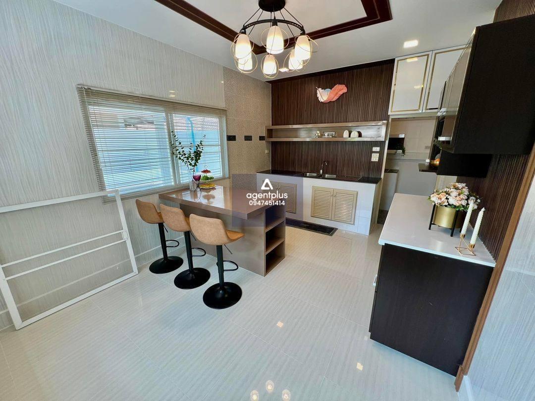 หมู่บ้านระวิพร หนองไม้แก่น