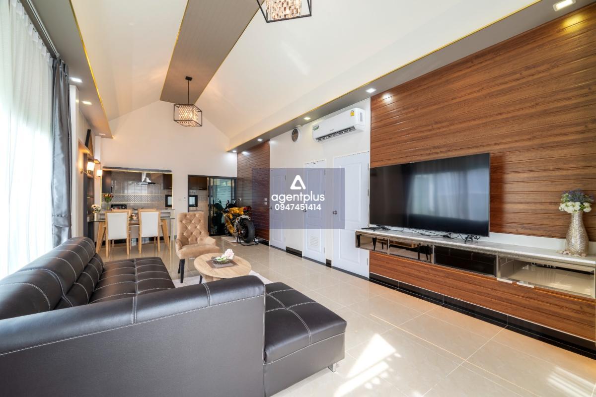 *ขายบ้านเดี่ยวสภาพใหม่ ซอยสยามคันทรี่คลับ สภาพใหม่มาก ชลบุรี