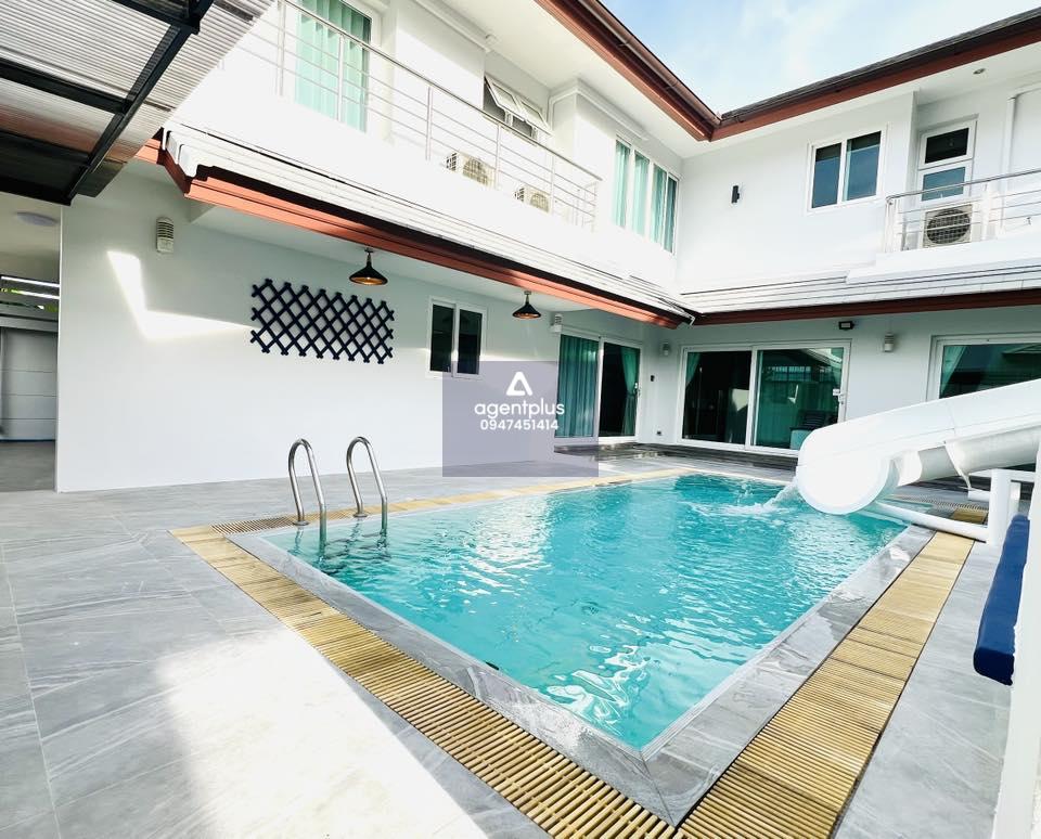 ขายพูลวิลล่าหรู รีโนเวทใหม่ – Sea Breeze Villa Pattaya (ติดทะเล)
