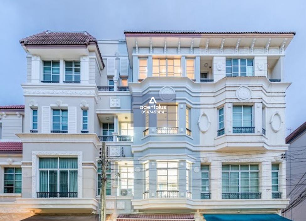 ขายโฮมออฟฟิศ 4ชั้น พร้อมผู้เช่า เดือนละ 35,000 yield 5.8% ค่าส่วนกลาง 18,000 เดอะปารีส รัชวิภา