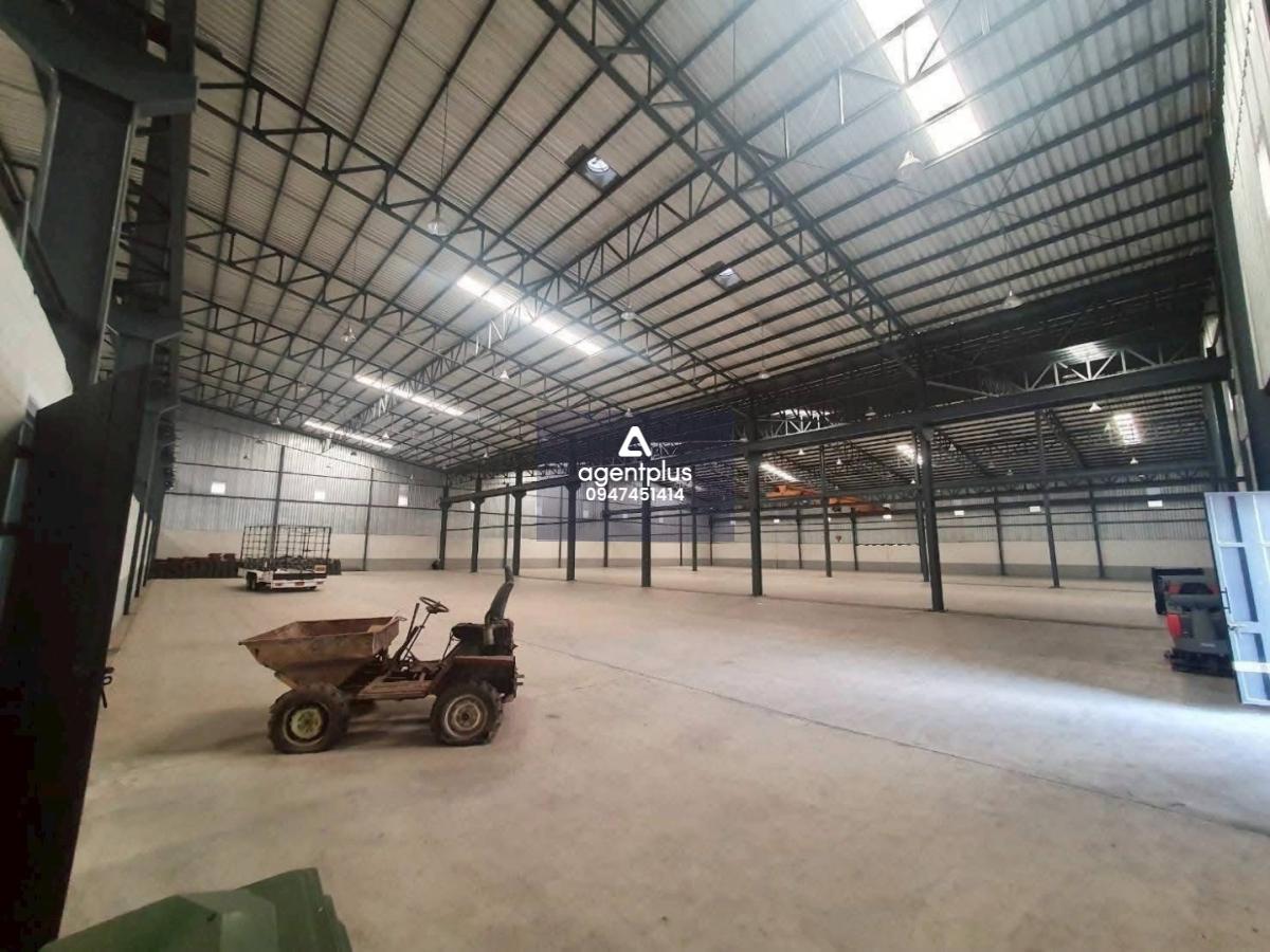 *โกดัง พร้อมออฟฟิศ @สำโรง ให้เช่า ถนนปู่เจ้าสมิงพราย ใกล้ทางด่วน กรุงเทพฯ