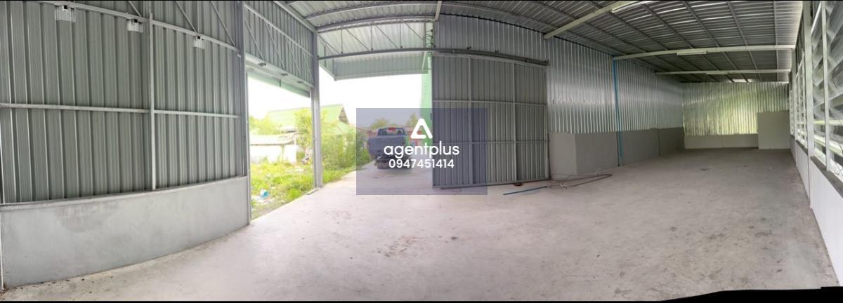 โกดังให้เช่าบางปลา ติดถนนคลองส่งน้ำ สุวรรณภูมิ สมุทรปราการ