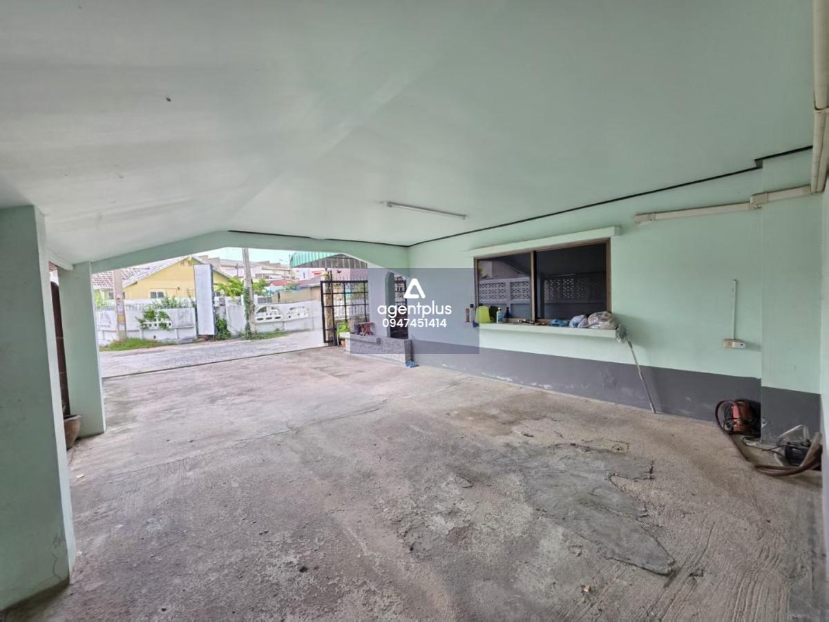 ขายบ้านใจกลางเมือง ทำรีโนเวทต่อได้สบาย ใกล้ทะเล 1.5 กิโล พัทยา