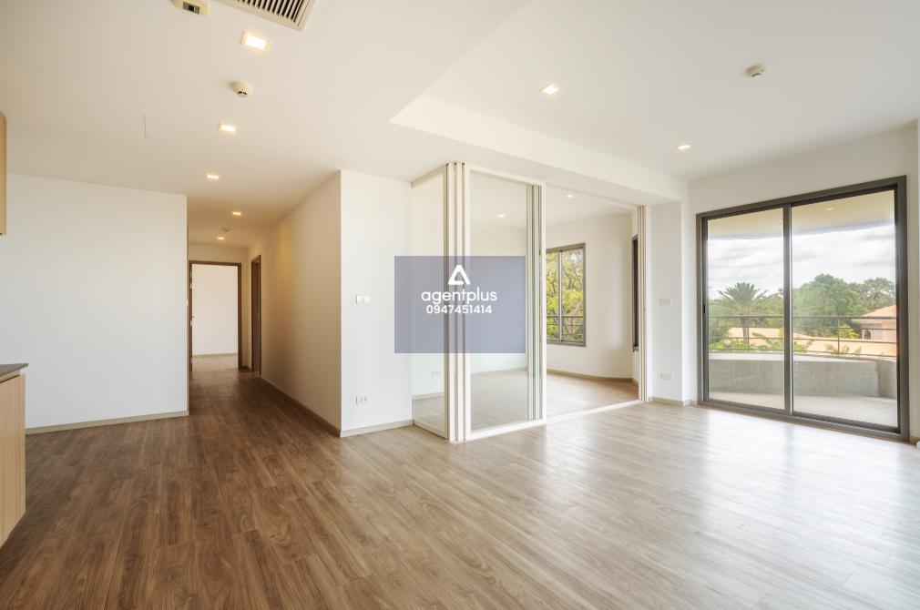 ห้องเพนท์เฮาส์ พร้อมระเบียงพักผ่อนขนาดใหญ่รับวิวทะเล