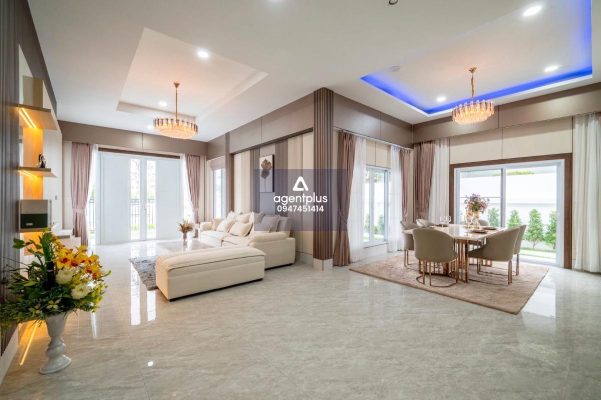 ขายบ้านเดี่ยวพร้อมสระว่ายน้ำ โครงการพรเทพ 8 หนองปลาไหล พัทยา ทำเลดี ตกแต่งพร้อมเข้าอยู่