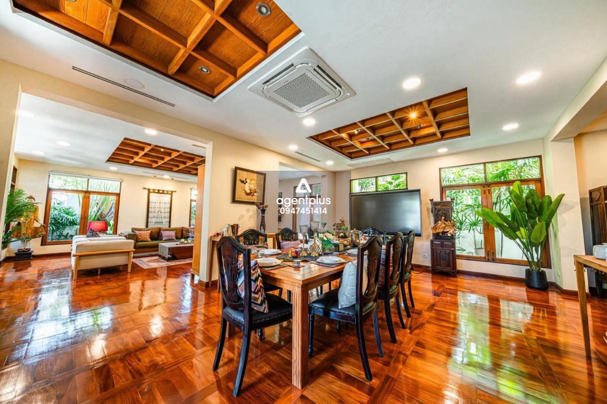 บ้านหรูทำเลทอง “View Talay Marina” – นาจอมเทียน