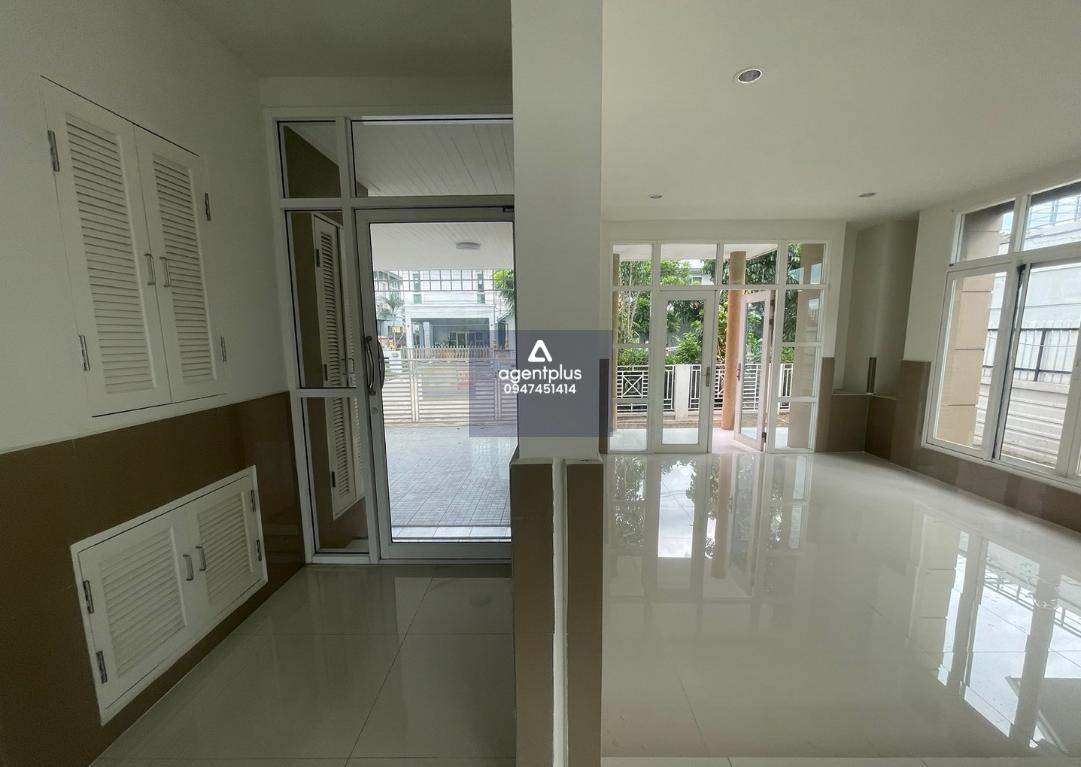 ขายบ้านเดี่ยว 2 ชั้น โครงการสิริวลัย ธัญบุรี ทำเลดี ใกล้ถนนรังสิต-นครนายก ทางเข้า-ออกสะดวก เชื่อมต่อถนนหลายเส้นทาง