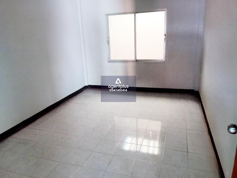 ทาวน์เฮ้าส์ โครงการอาบทรัพย์ วิลเลจ ปลวกแดง ทาวน์เฮ้าส์ชั้นเดียว ทำเลที่ตั้งอยู่ในแหล่งชุมชน